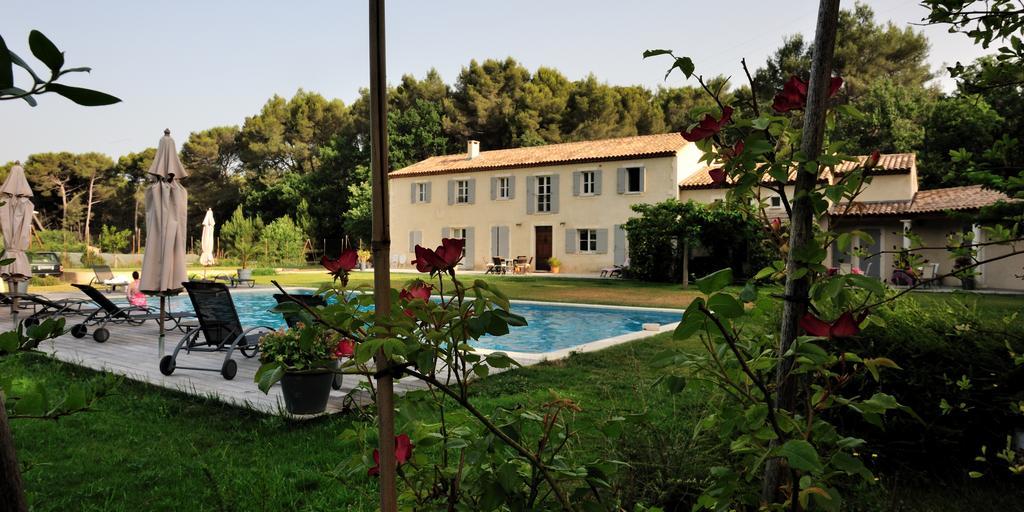 Mas De Lure Bed & Breakfast Салон дьо Прованс Екстериор снимка