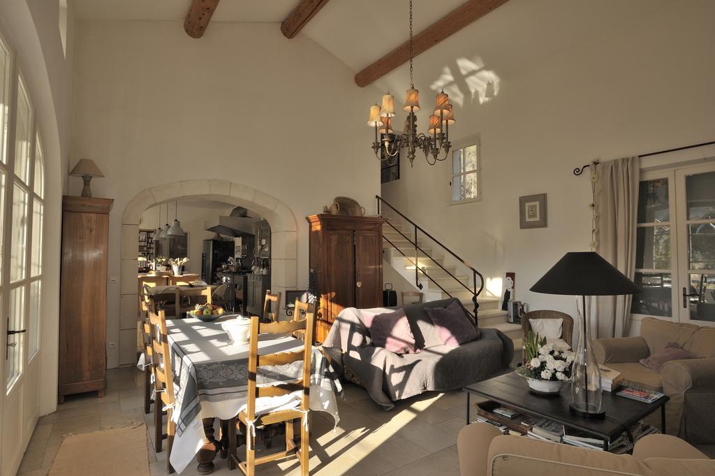 Mas De Lure Bed & Breakfast Салон дьо Прованс Екстериор снимка