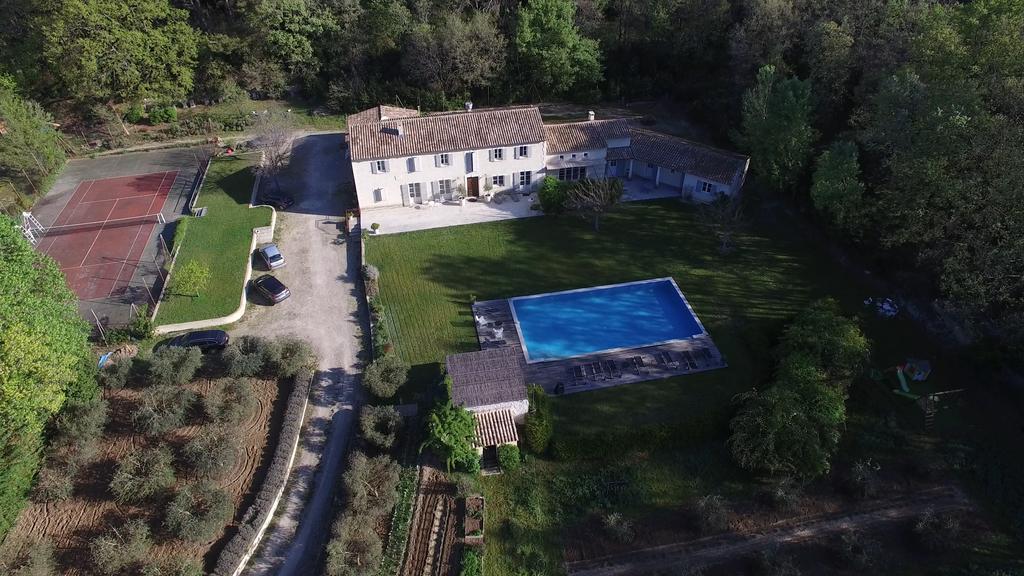 Mas De Lure Bed & Breakfast Салон дьо Прованс Екстериор снимка